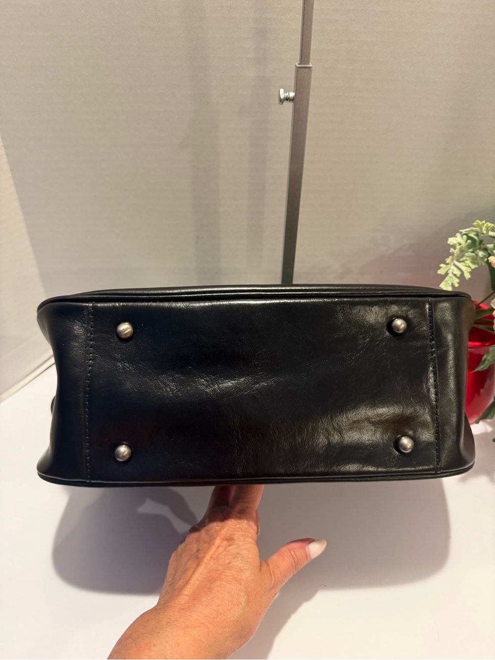 Patricia Nash Althani Black Leather Shoulder Bag with Crossbody Strap - Picture 6 of 16